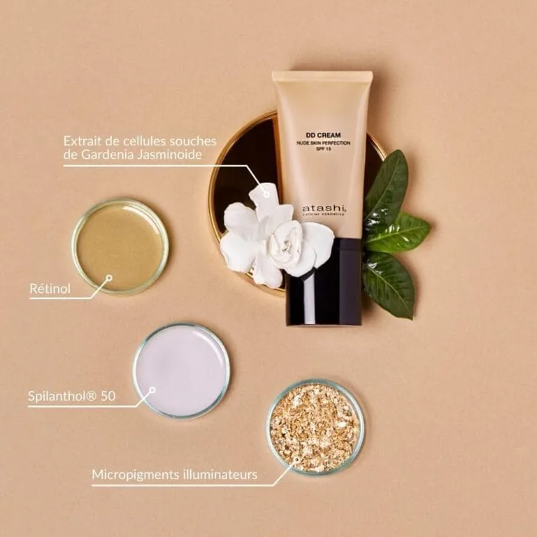 Découvrez nos soins pour le visage dans la rubrique cosmétique : crèmes solaires, hydratants, lotions toniques, masques, nettoyants et exfoliants. Offrez à votre peau éclat et vitalité grâce à nos produits adaptés à tous les besoins.